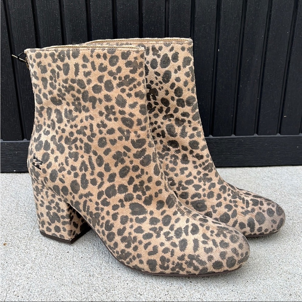 NEW Billabong ‘Luna’ Bootie in Cheetah/Leopard Print | 10